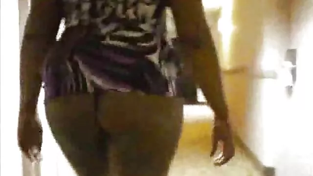 Shemale Mariana Lins fodeu com dedos no cu e fodeu vídeo pornô com gordinha