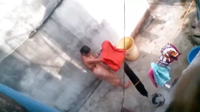 Um tipo Sexy A Masturbar-se com a pila desmiolada. vídeo pornô com gordinhas