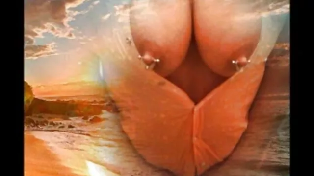 A miúda marota seduz - nos a xvídeo pornô gorda despir-nos
