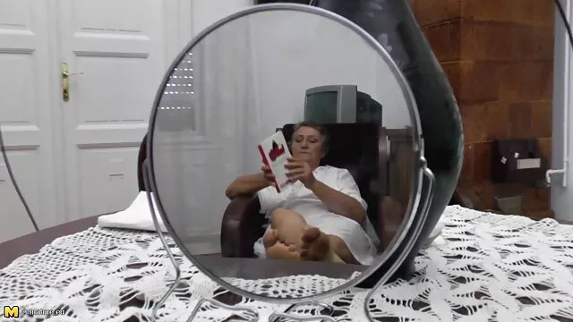 Este palhaço não presta e dá a videos pornos com mulheres gordas parte 2