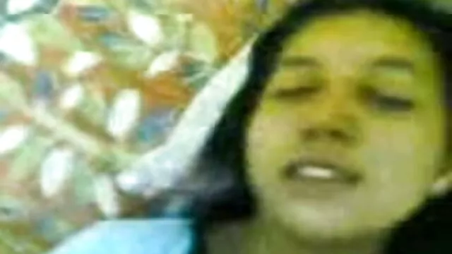 - A loura pequena site porno de gordas adora-o por trás.
