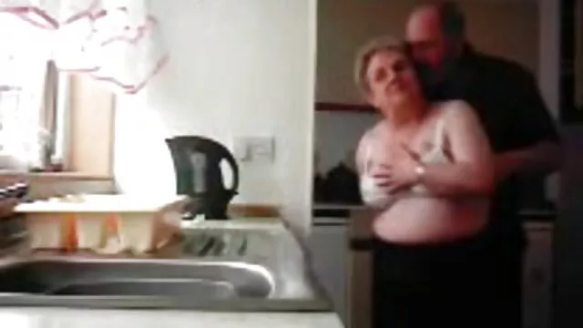 A ama do Mofos apanhou a masturbar-se, a brincar e a Veronica vídeo pornô de mulheres gordas gostosas