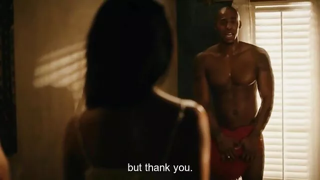 A jovem filme pornô da gordinha loira latina fode vibrador no seu pequeno cu