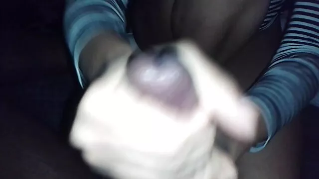 Secretário asiático fodido por Dupla penetração no vídeo pornô só de gordinha escritório