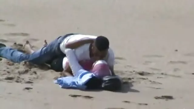 A morena gorducha adora Pila vídeo pornô de mulher gorda dentro dela