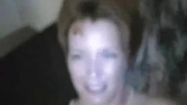 Quickie W / videos pornos de velhas gordas 5: Latina joga com ela mesma em vídeo amador e CMS em vídeo POV